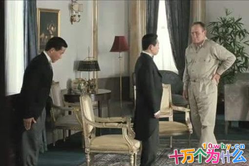 麦克阿瑟离开日本时为何日本民众念念不忘?麦克阿瑟控制日本的6年里做了什么? 麦克阿瑟离开日本时为何日本民众念念不忘?麦克阿瑟控制日本的6年里做了什么?