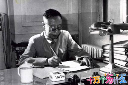 溥仪退位时没什么权力,为何还有那么大的影响力? 溥仪退位时没什么权力,为何还有那么大的影响力?