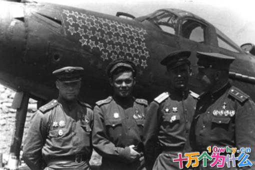 苏联王牌飞行员阔日杜布有多狠?狠起来连自己都打 苏联王牌飞行员阔日杜布有多狠?狠起来连自己都打