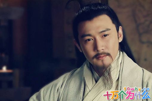 刘备拜访诸葛亮的时候,为何要先报出自己的一大堆官职? 刘备拜访诸葛亮的时候,为何要先报出自己的一大堆官职?