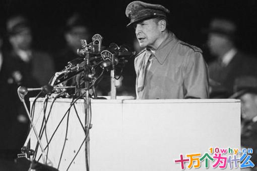 麦克阿瑟为何要退出政治舞台?这与杜鲁门有什么关系?