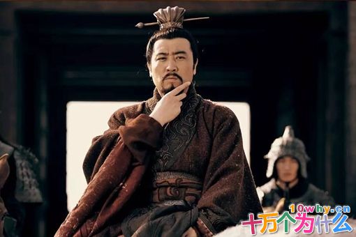 刘备拜访诸葛亮的时候,为何要先报出自己的一大堆官职? 刘备拜访诸葛亮的时候,为何要先报出自己的一大堆官职?