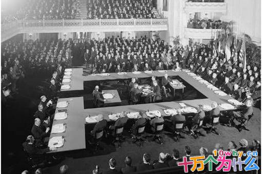 希特勒到底是用了什么方式能够瞒着英法两国扩展军队? 希特勒到底是用了什么方式能够瞒着英法两国扩展军队?