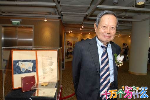 物理学家杨振宁与爱因斯坦有什么关系?杨振宁对我国有哪些贡献? 物理学家杨振宁与爱因斯坦有什么关系?杨振宁对我国有哪些贡献?