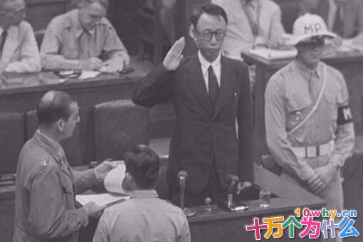 溥仪去世的时候清朝已经灭亡了50年,为何他还能葬入清朝的皇陵? 溥仪去世的时候清朝已经灭亡了50年,为何他还能葬入清朝的皇陵?