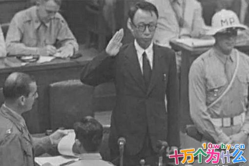 溥仪最爷们的时候是什么时候?东京审判席强势对骂日本天皇