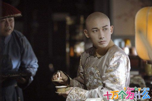 嘉庆和永璘都是令妃的儿子,为什么乾隆对他们的态度完全不一样?