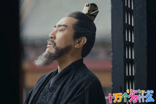 《三国演义》中曹操为什么是一个奸臣?罗贯中是怎样看待曹操的? 《三国演义》中曹操为什么是一个奸臣?罗贯中是怎样看待曹操的?