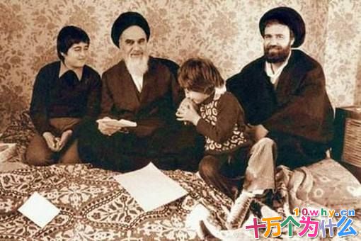 霍梅尼14年的流放生涯都做了些什么事?霍梅尼理论是什么理论?