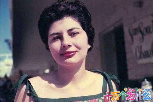 伊朗末代国王的皇后都有谁?一个比一个漂亮,一个比一个惨 伊朗末代国王的皇后都有谁?一个比一个漂亮,一个比一个惨