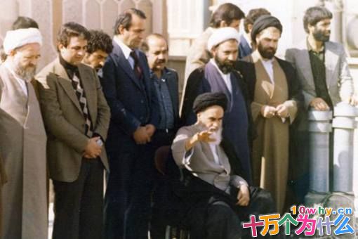 霍梅尼14年的流放生涯都做了些什么事?霍梅尼理论是什么理论?