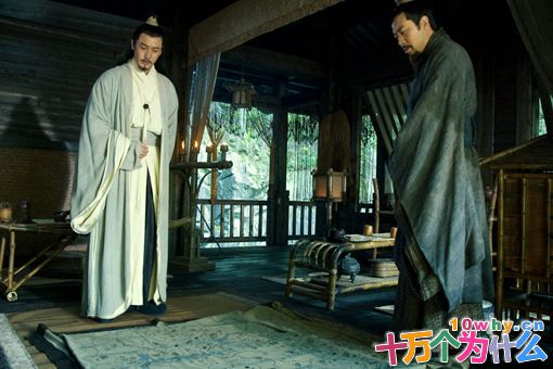 诸葛亮为什么能够让刘备三顾茅庐也要请出山?这两个人至关重要 诸葛亮为什么能够让刘备三顾茅庐也要请出山?这两个人至关重要