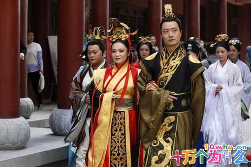 嬴政和芈月什么关系? 嬴政和芈月什么关系?