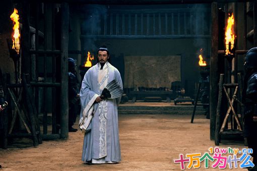 既生瑜何生亮,后面还有一句是什么? 既生瑜何生亮,后面还有一句是什么?