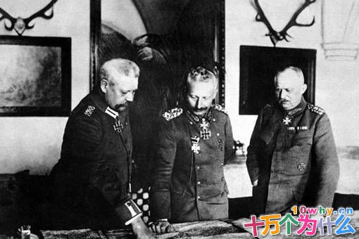 让希特心中最发怵的人是谁?希特勒在他面前连头都不敢抬 让希特心中最发怵的人是谁?希特勒在他面前连头都不敢抬