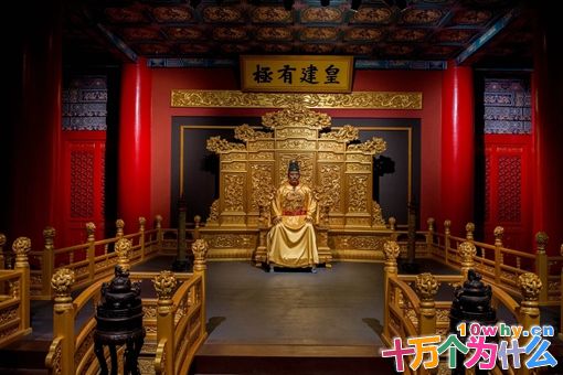 朱元璋是怎么搭上郭子兴的?郭子兴为何选朱元璋接班? 朱元璋是怎么搭上郭子兴的?郭子兴为何选朱元璋接班?