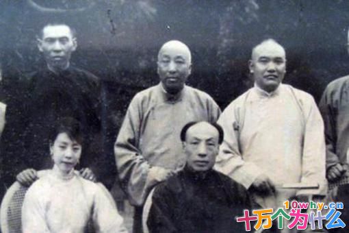 杜月笙晚年是如何寻求自保的? 杜月笙晚年是如何寻求自保的?